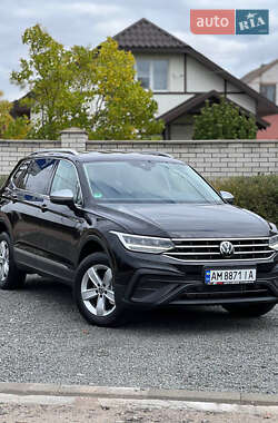 Внедорожник / Кроссовер Volkswagen Tiguan 2022 в Житомире