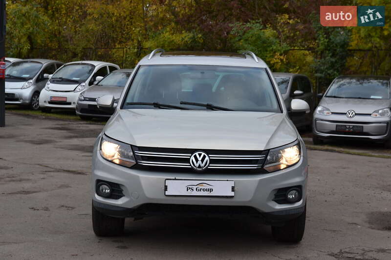 Внедорожник / Кроссовер Volkswagen Tiguan 2012 в Луцке