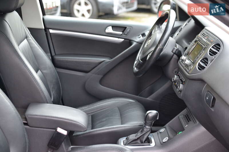 Внедорожник / Кроссовер Volkswagen Tiguan 2012 в Луцке