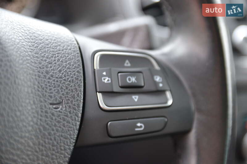 Внедорожник / Кроссовер Volkswagen Tiguan 2012 в Луцке