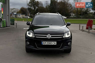 Внедорожник / Кроссовер Volkswagen Tiguan 2012 в 