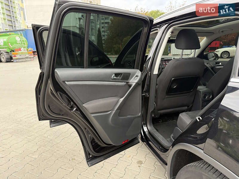 Позашляховик / Кросовер Volkswagen Tiguan 2012 в Житомирі фото 16 Позашляховик / Кросовер Volkswagen Tiguan 2012 в Житомирі