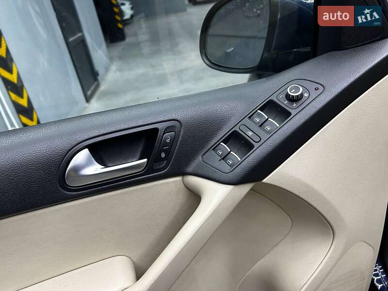 Внедорожник / Кроссовер Volkswagen Tiguan 2014 в Черновцах