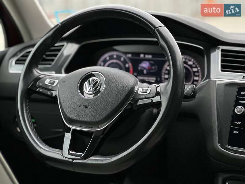 Внедорожник / Кроссовер Volkswagen Tiguan 2019 в Киеве