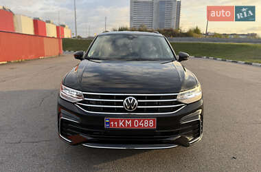 Внедорожник / Кроссовер Volkswagen Tiguan 2023 в Киеве