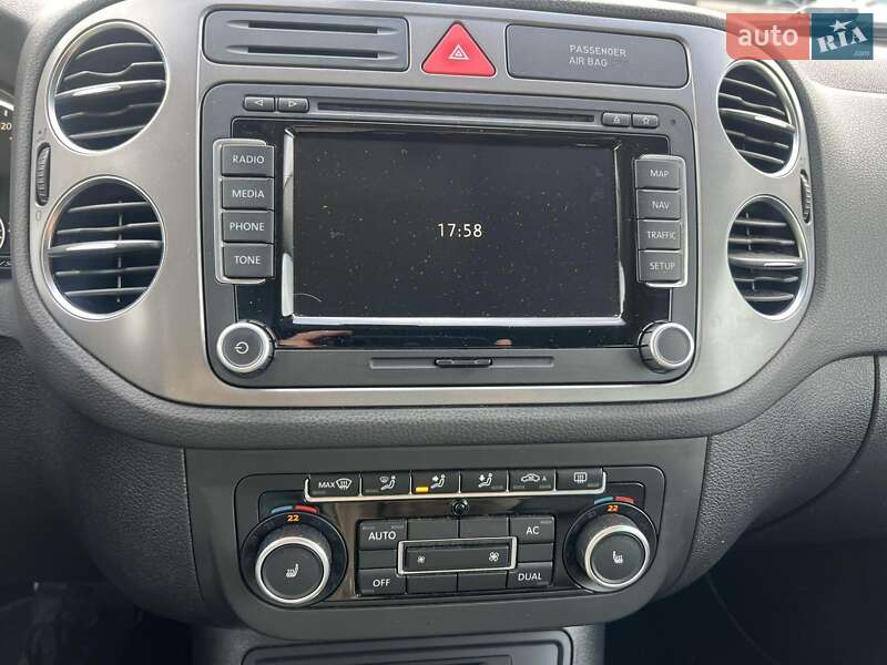 Внедорожник / Кроссовер Volkswagen Tiguan 2011 в Киеве