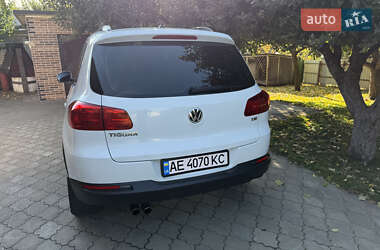 Внедорожник / Кроссовер Volkswagen Tiguan 2016 в 