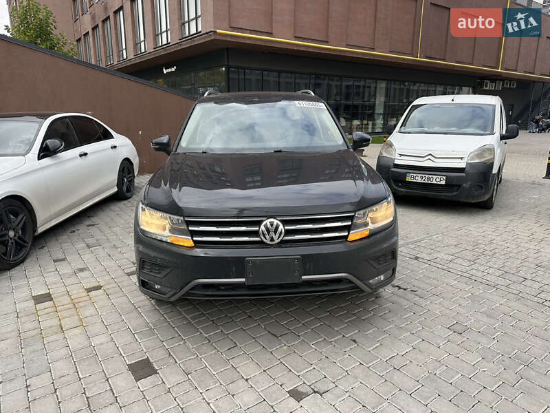 Внедорожник / Кроссовер Volkswagen Tiguan 2018 в Львове