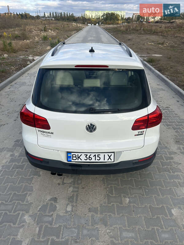 Внедорожник / Кроссовер Volkswagen Tiguan 2016 в Ровно фото 8 Внедорожник / Кроссовер Volkswagen Tiguan 2016 в Ровно