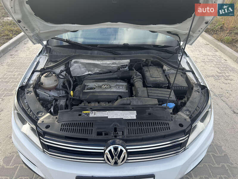 Внедорожник / Кроссовер Volkswagen Tiguan 2016 в Ровно фото 16 Внедорожник / Кроссовер Volkswagen Tiguan 2016 в Ровно