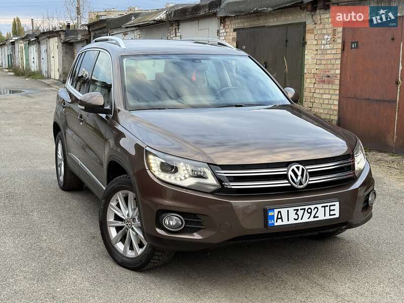 Позашляховик / Кросовер Volkswagen Tiguan 2013 в Києві