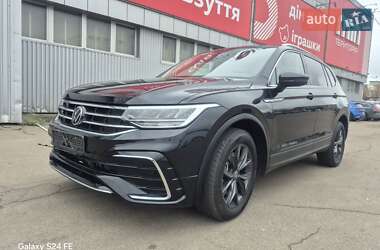 Позашляховик / Кросовер Volkswagen Tiguan 2024 в Києві