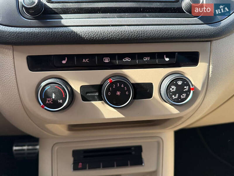 Позашляховик / Кросовер Volkswagen Tiguan 2015 в Стрию