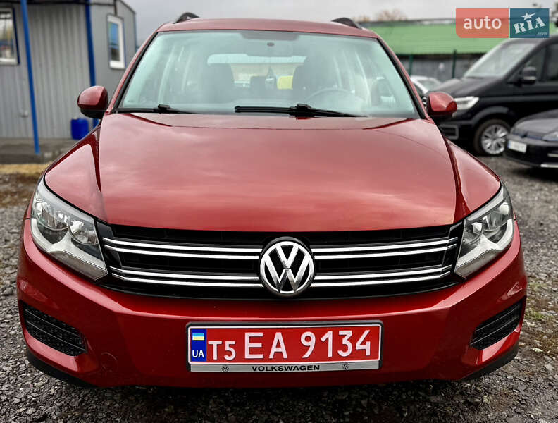 Внедорожник / Кроссовер Volkswagen Tiguan 2015 в Полтаве