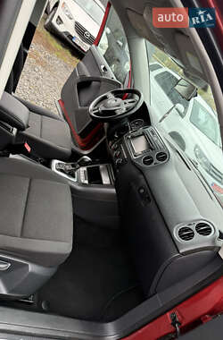 Внедорожник / Кроссовер Volkswagen Tiguan 2015 в 