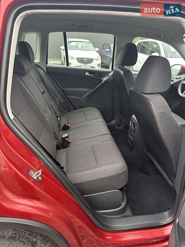 Внедорожник / Кроссовер Volkswagen Tiguan 2015 в Полтаве