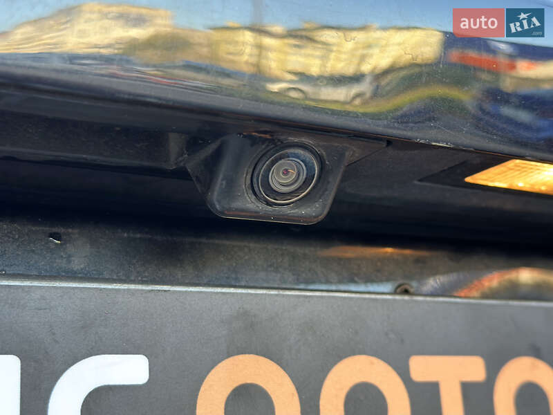 Позашляховик / Кросовер Volkswagen Tiguan 2016 в Шептицькому