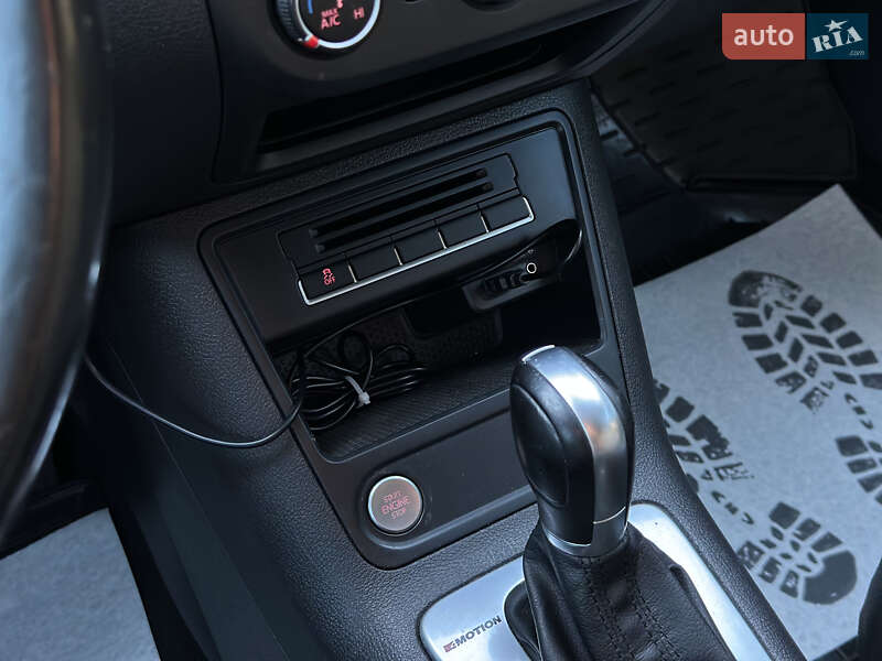 Позашляховик / Кросовер Volkswagen Tiguan 2016 в Шептицькому