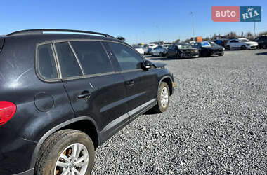 Позашляховик / Кросовер Volkswagen Tiguan 2016 в  фото 6 Позашляховик / Кросовер Volkswagen Tiguan 2016 в