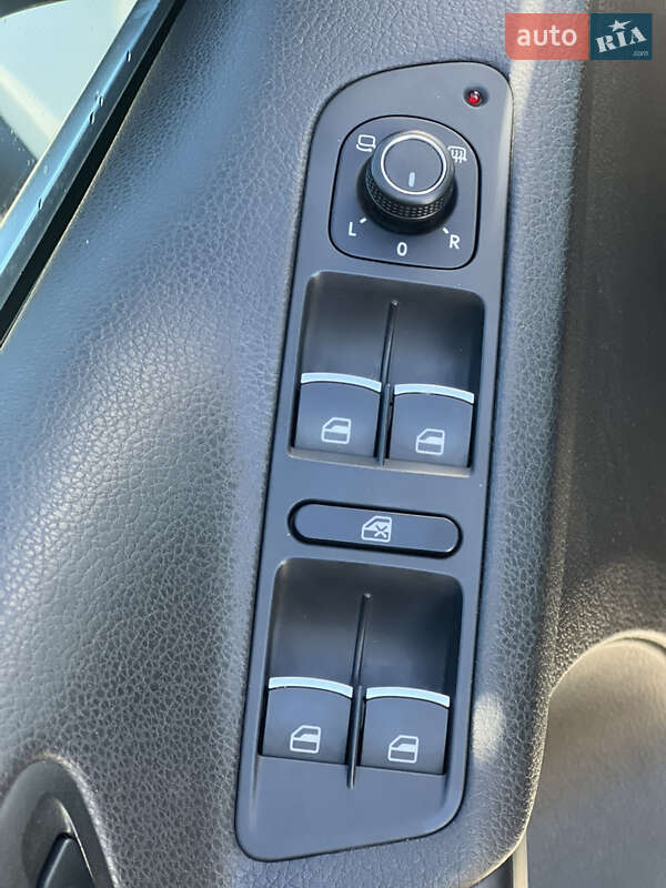 Позашляховик / Кросовер Volkswagen Tiguan 2017 в Луцьку фото 39 Позашляховик / Кросовер Volkswagen Tiguan 2017 в Луцьку