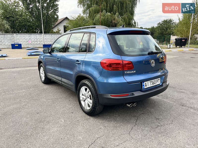 Позашляховик / Кросовер Volkswagen Tiguan 2016 в Василькові