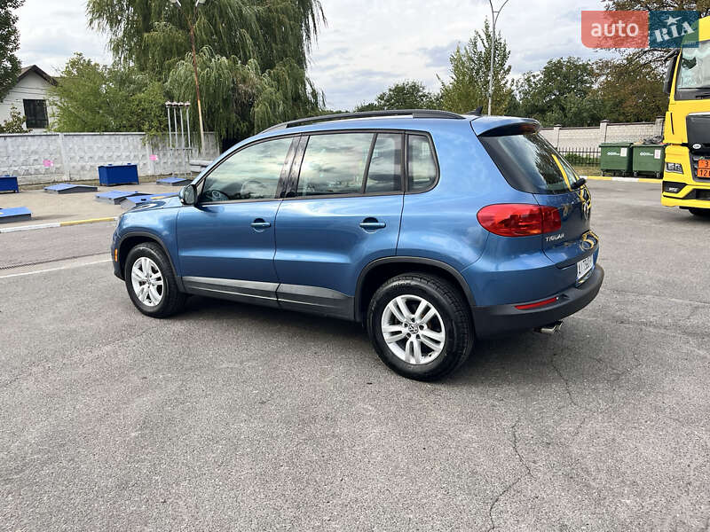 Позашляховик / Кросовер Volkswagen Tiguan 2016 в Василькові