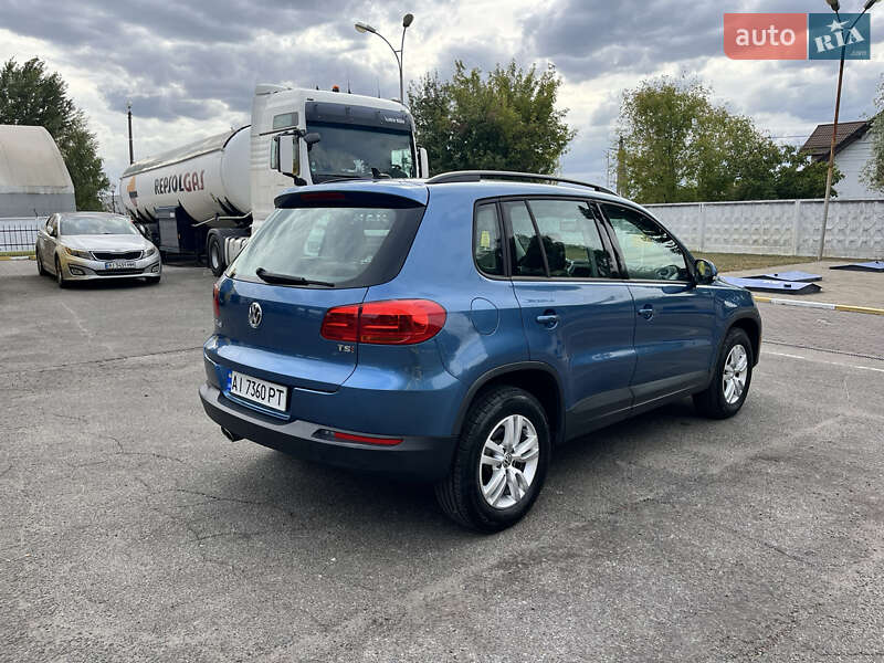 Позашляховик / Кросовер Volkswagen Tiguan 2016 в Василькові