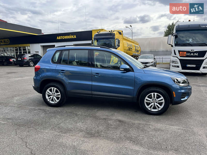 Позашляховик / Кросовер Volkswagen Tiguan 2016 в Василькові