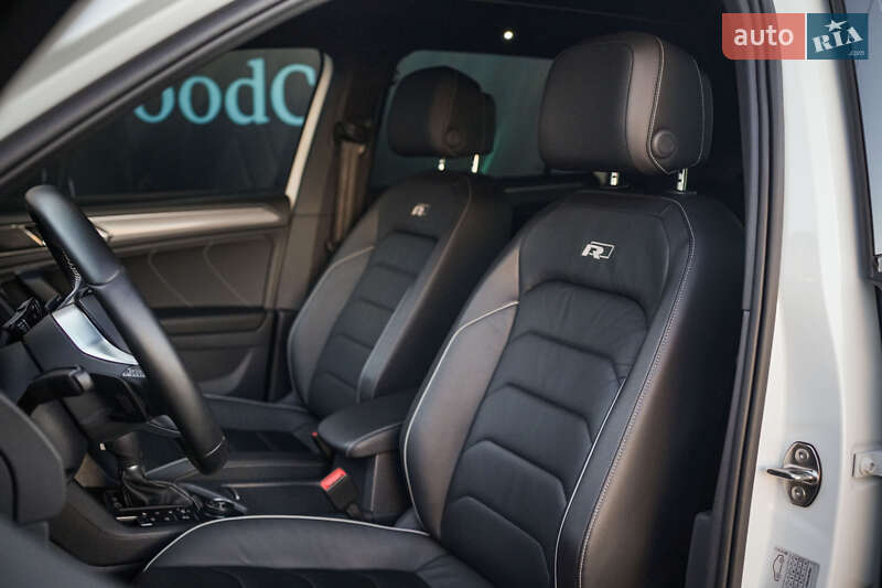 Внедорожник / Кроссовер Volkswagen Tiguan 2016 в Луцке