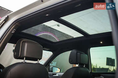 Внедорожник / Кроссовер Volkswagen Tiguan 2016 в 