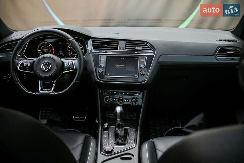 Внедорожник / Кроссовер Volkswagen Tiguan 2016 в Луцке