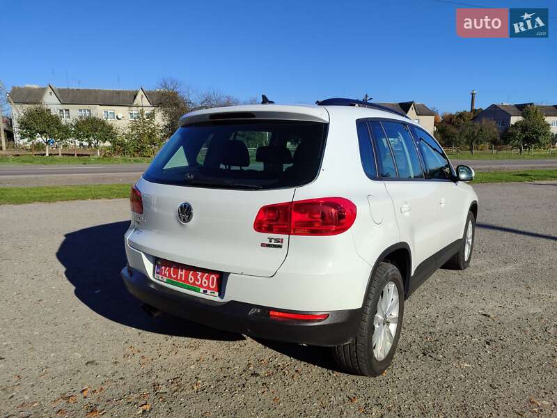 Внедорожник / Кроссовер Volkswagen Tiguan 2017 в Дубно