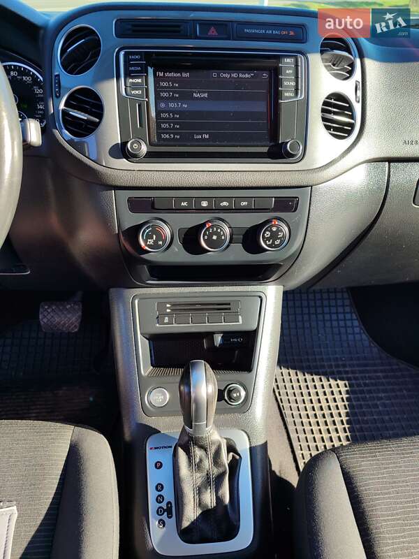 Внедорожник / Кроссовер Volkswagen Tiguan 2017 в Дубно