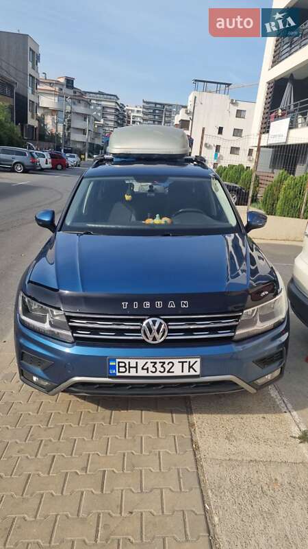 Позашляховик / Кросовер Volkswagen Tiguan 2017 в Одесі