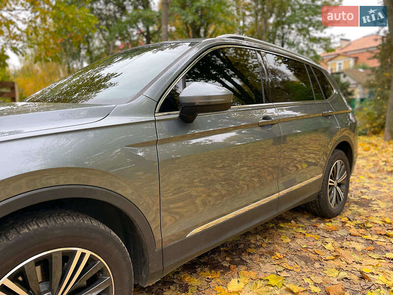 Внедорожник / Кроссовер Volkswagen Tiguan 2017 в Киеве фото 20 Внедорожник / Кроссовер Volkswagen Tiguan 2017 в Киеве