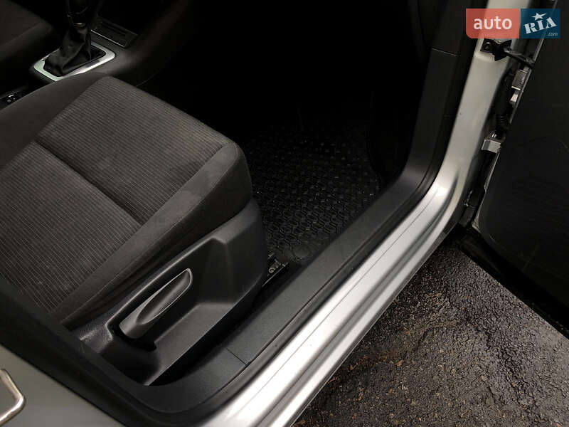 Внедорожник / Кроссовер Volkswagen Tiguan 2015 в Кременчуге фото 37 Внедорожник / Кроссовер Volkswagen Tiguan 2015 в Кременчуге