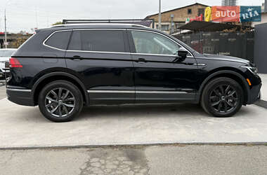 Позашляховик / Кросовер Volkswagen Tiguan 2022 в  фото 9 Позашляховик / Кросовер Volkswagen Tiguan 2022 в