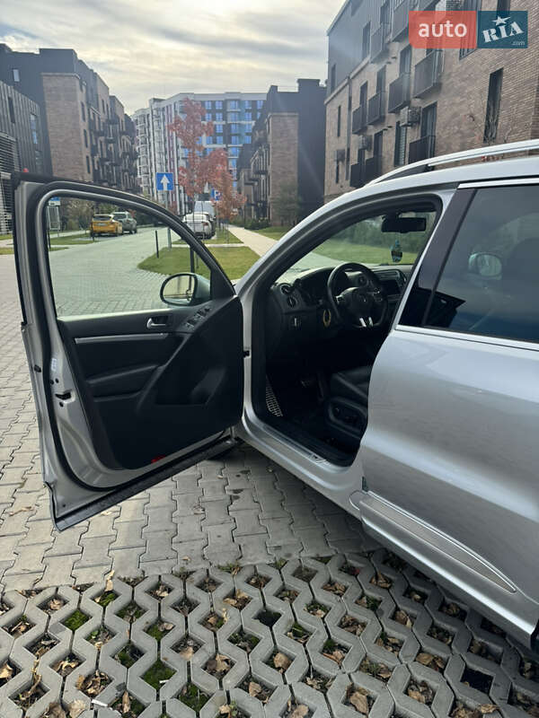 Внедорожник / Кроссовер Volkswagen Tiguan 2016 в Ивано-Франковске