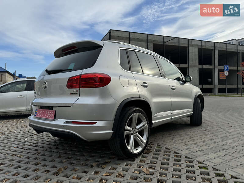 Внедорожник / Кроссовер Volkswagen Tiguan 2016 в Ивано-Франковске