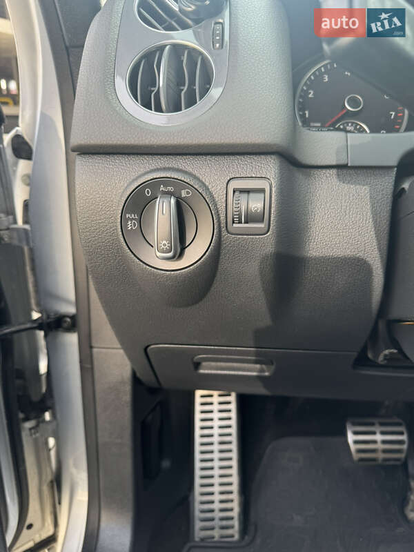 Внедорожник / Кроссовер Volkswagen Tiguan 2016 в Ивано-Франковске