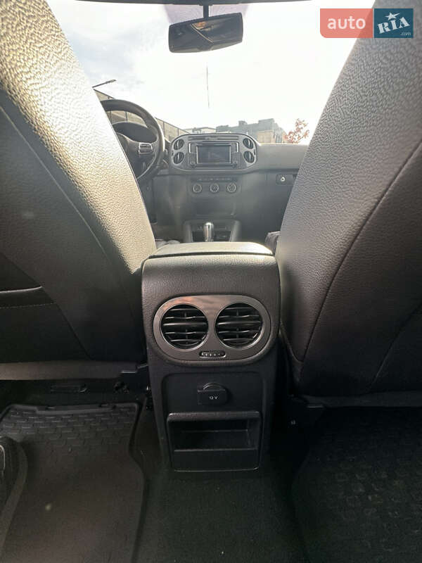 Внедорожник / Кроссовер Volkswagen Tiguan 2016 в Ивано-Франковске