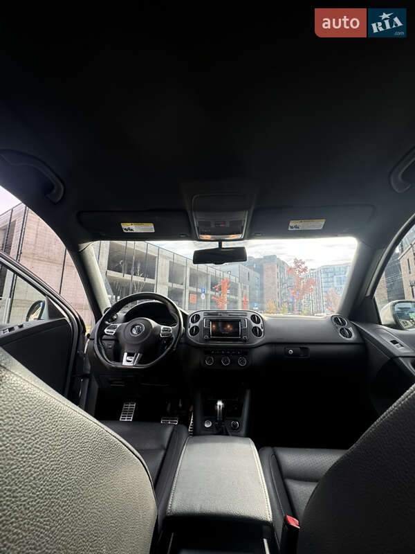 Внедорожник / Кроссовер Volkswagen Tiguan 2016 в Ивано-Франковске