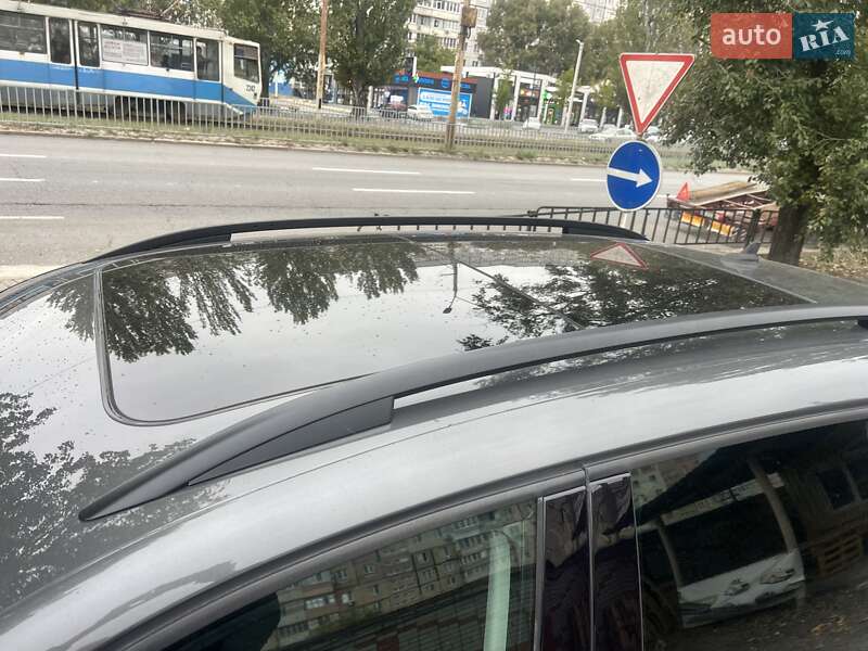 Позашляховик / Кросовер Volkswagen Tiguan 2015 в Дніпрі