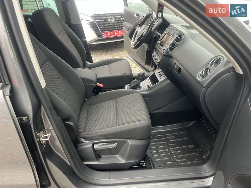 Позашляховик / Кросовер Volkswagen Tiguan 2015 в Дніпрі
