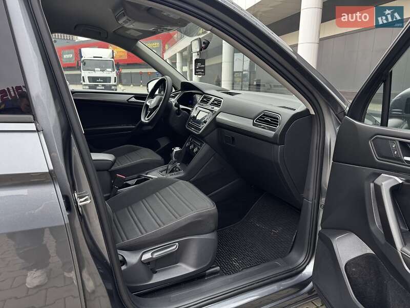 Внедорожник / Кроссовер Volkswagen Tiguan 2022 в Киеве