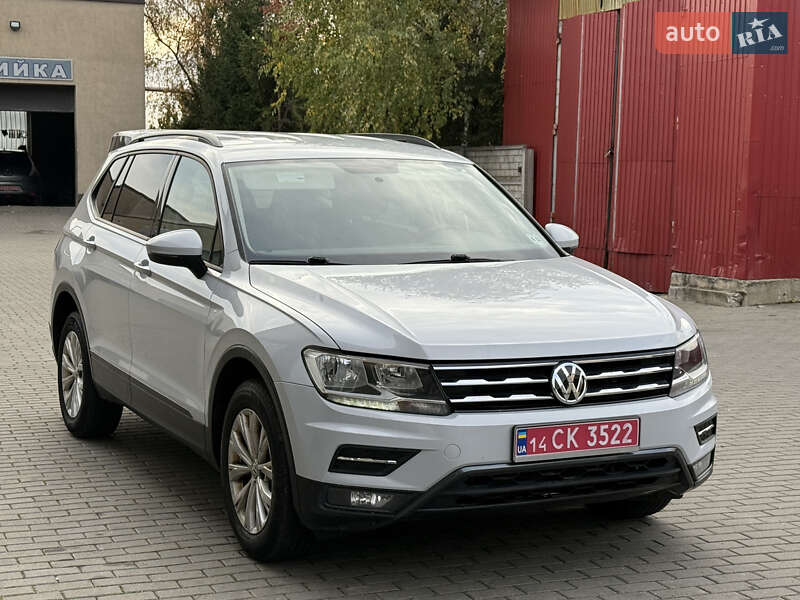 Позашляховик / Кросовер Volkswagen Tiguan 2018 в Володимирі