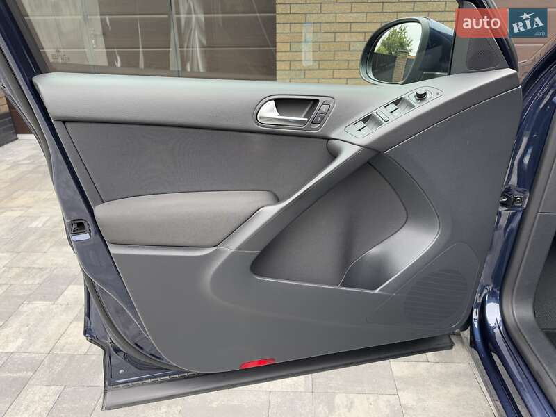 Внедорожник / Кроссовер Volkswagen Tiguan 2011 в Луцке фото 18 Внедорожник / Кроссовер Volkswagen Tiguan 2011 в Луцке