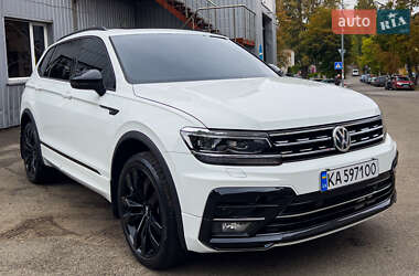 Позашляховик / Кросовер Volkswagen Tiguan 2021 в Києві