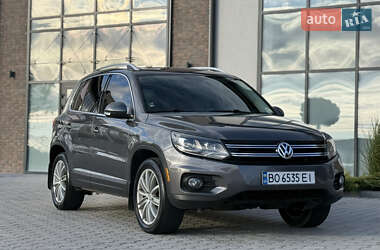 Внедорожник / Кроссовер Volkswagen Tiguan 2015 в 