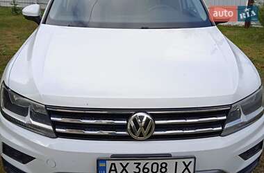 Внедорожник / Кроссовер Volkswagen Tiguan 2019 в Чугуеве Внедорожник / Кроссовер Volkswagen Tiguan 2019 в Чугуеве